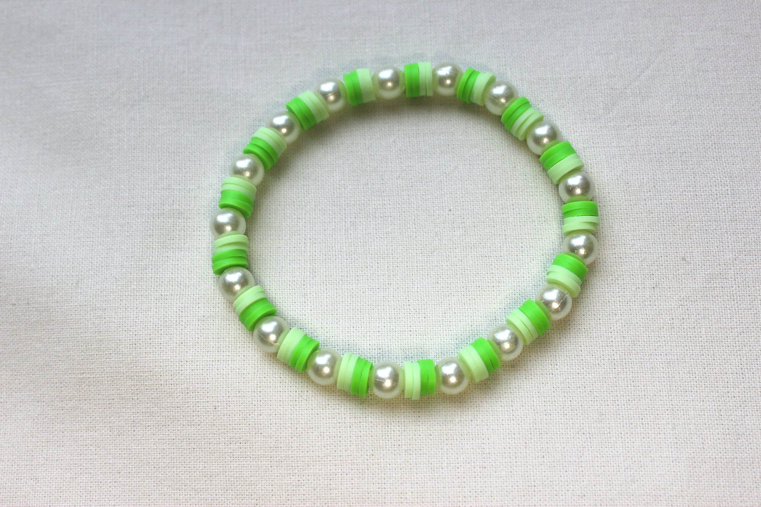 Groen-witte kralen armband - Afbeelding 2